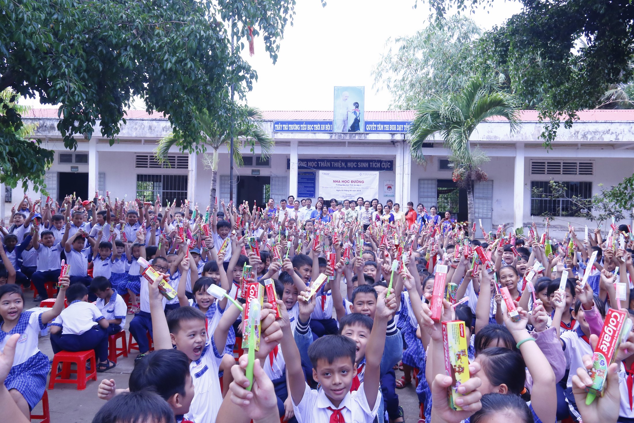 Nha học đường – món quà ý nghĩa cho học sinh Tiểu học