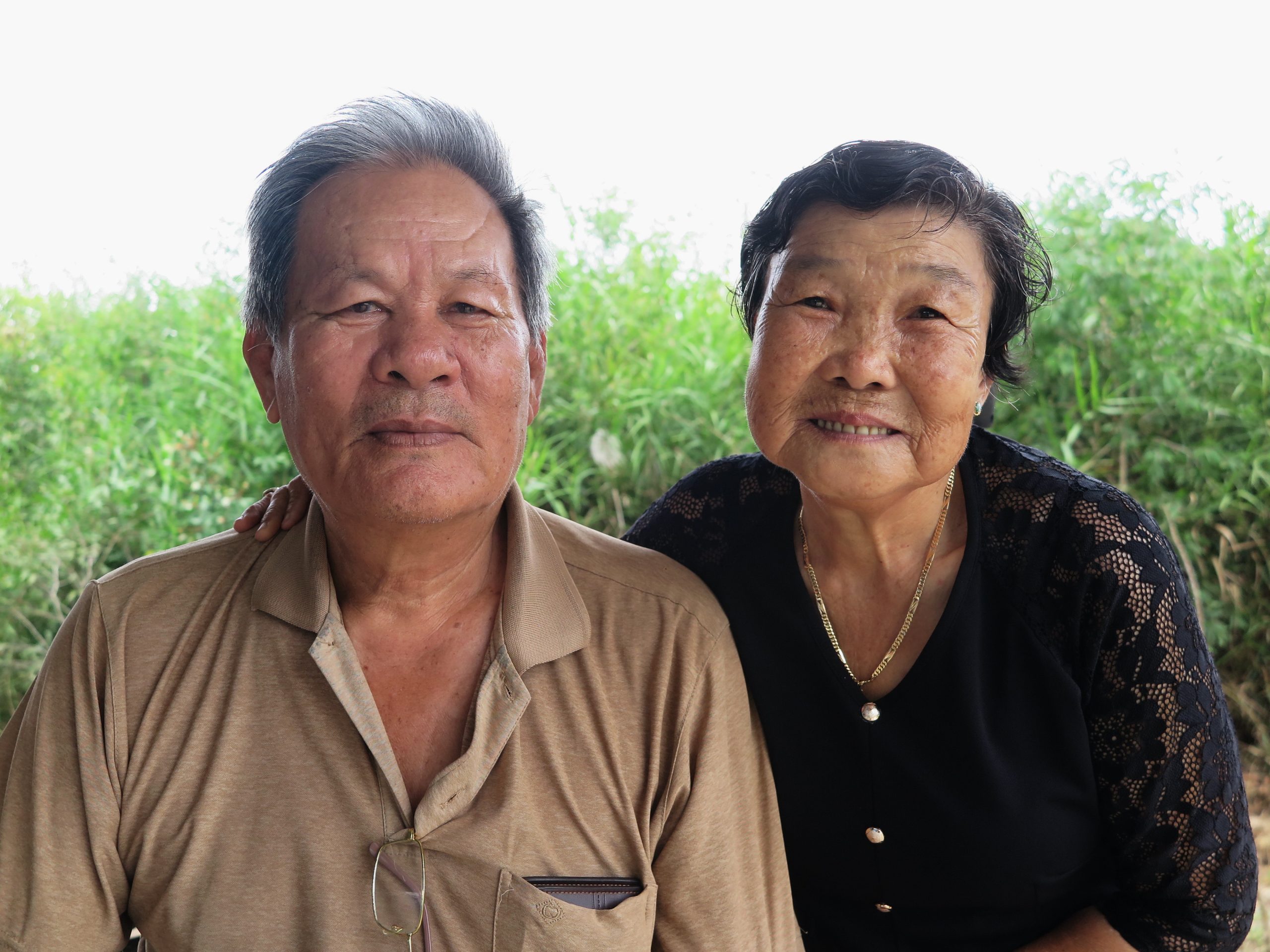 “Tin Chúa, tổ tiên ai lo?”