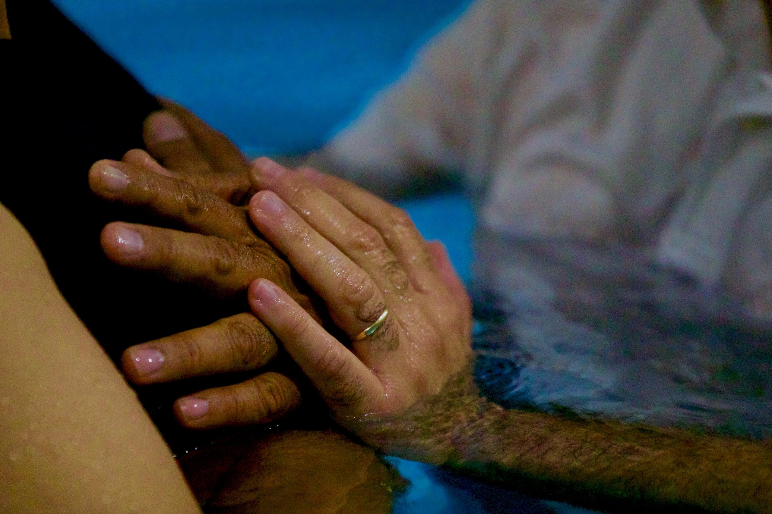 Iran: 20 Cơ Đốc nhân được bí mật cử hành báp-tem