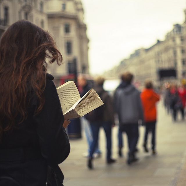 Đối mặt với “giáo sư giả” & “đạo lạc”