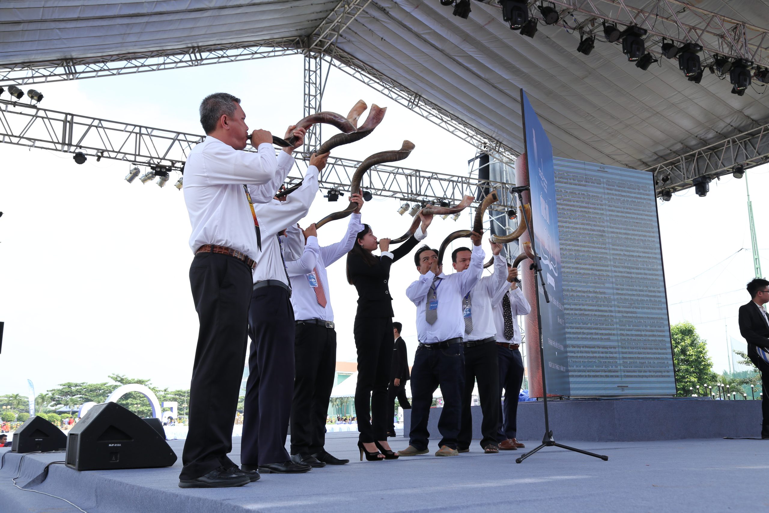 Thắng hơn các cửa âm phủ!