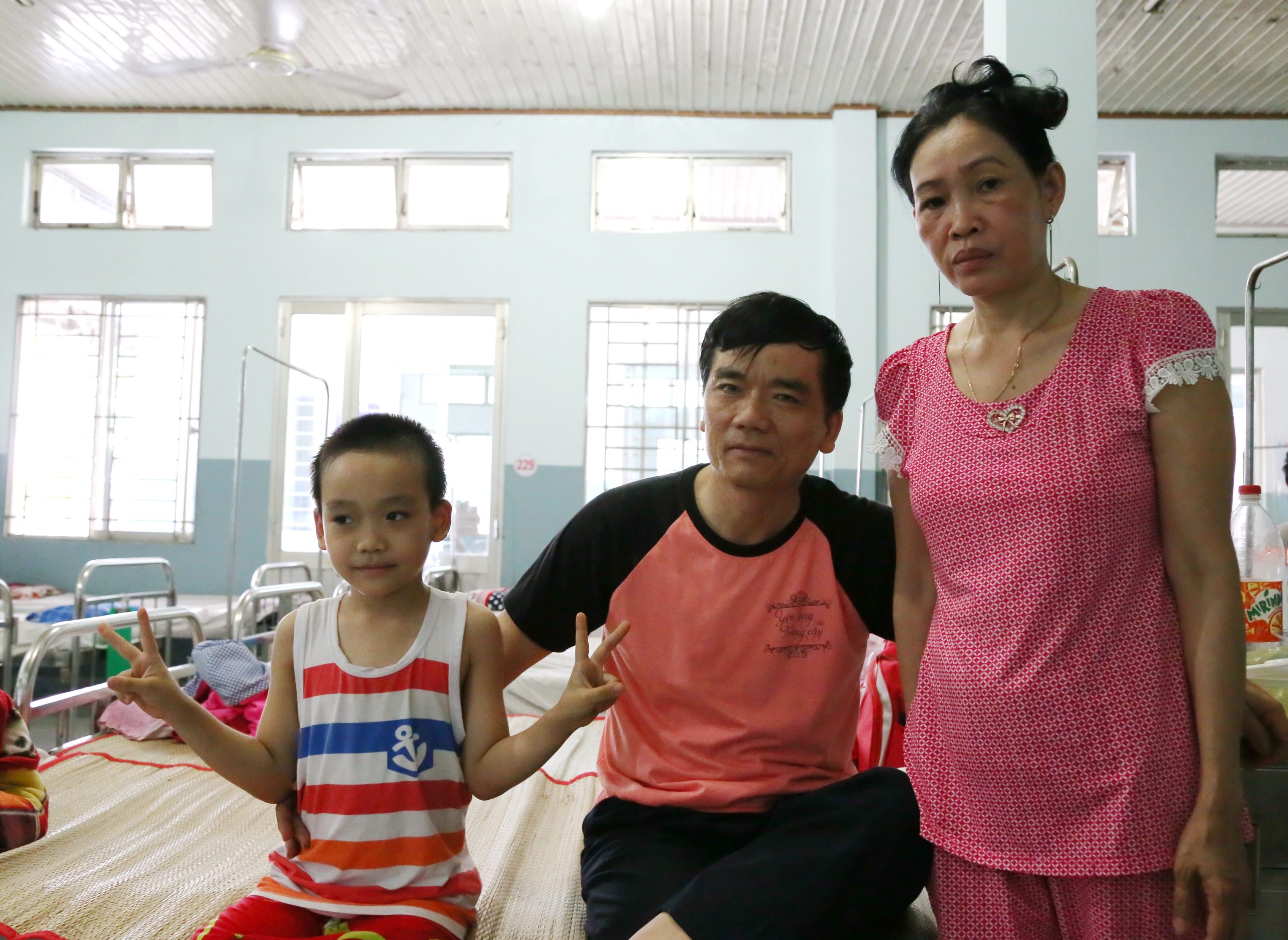 Tác giả ca khúc “Chạm lòng con, Chúa ôi!” cần giúp