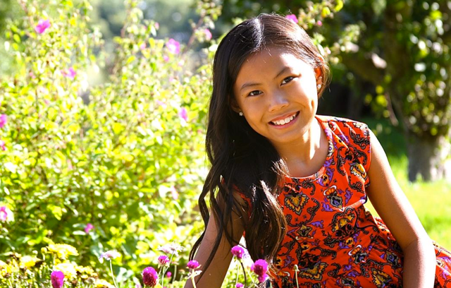 Ca sĩ nhí Kenzie Walker 3 lần được cứu