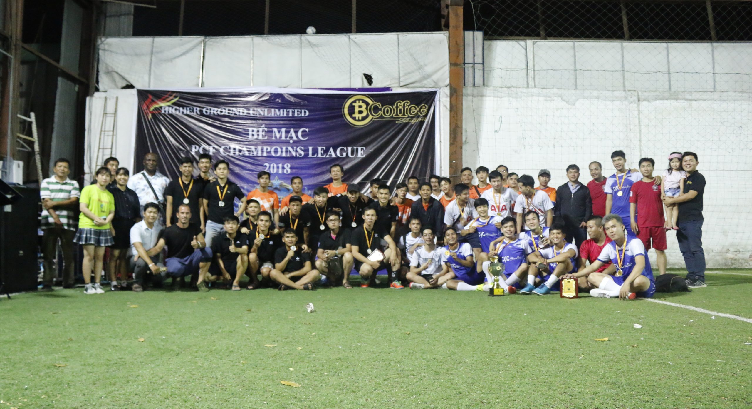 Bế mạc giải bóng đá PCF Champions League