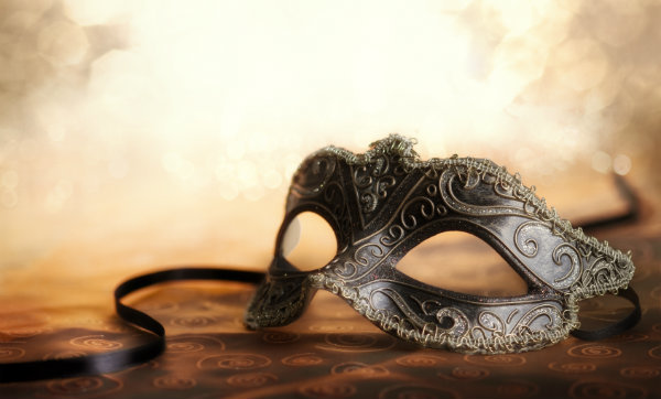 Lột bỏ mặt nạ của sự sợ hãi