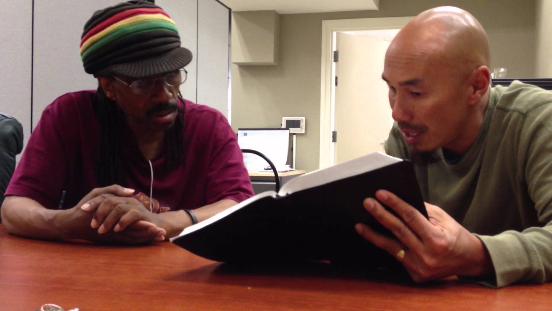 Lúng túng còn hơn nín lặng