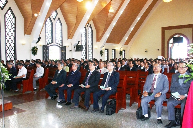 Lễ Tổng Kết Hệ Bổ Túc Thần Học Trung Cấp Năm Học 2016 Tại Lâm Đồng