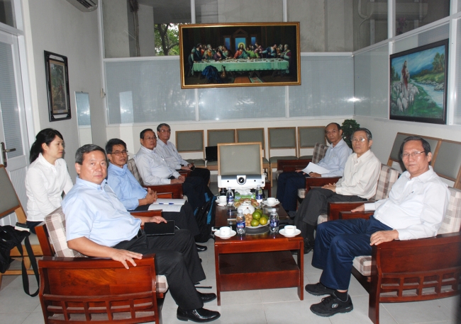 Buổi Thông Công Giữa AWF Và Tổng Liên Hội