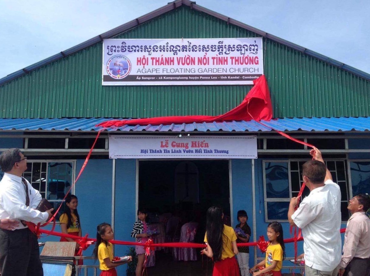 Cung hiến Hội Thánh “Vườn Nổi Tình Thương” tại Campuchia