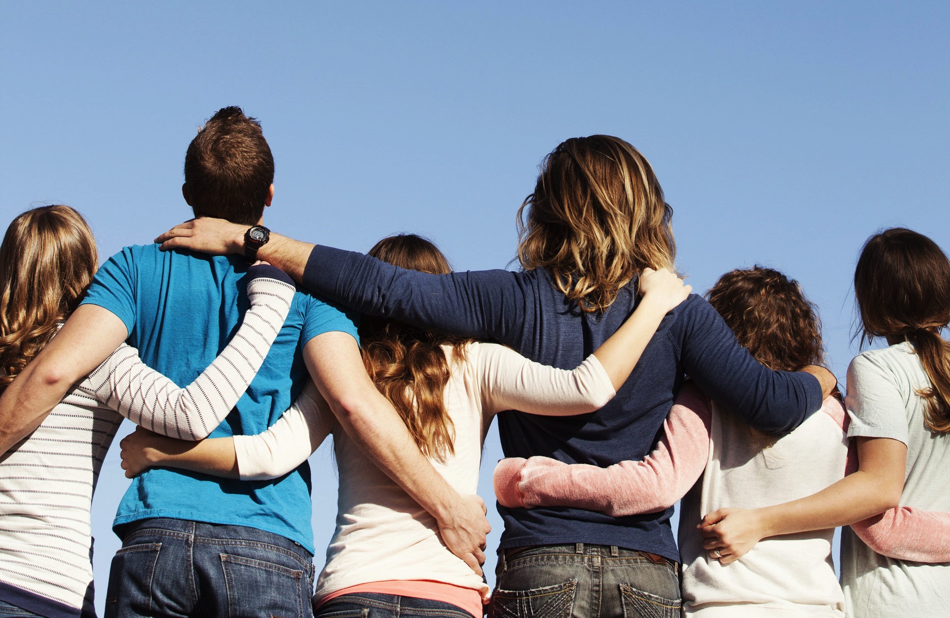 Mang lấy gánh cho nhau