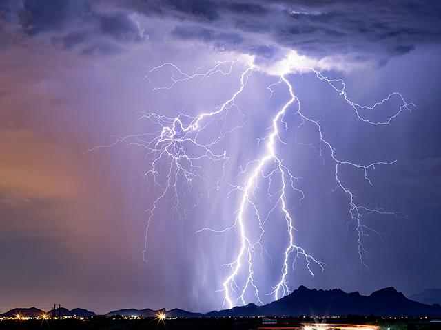 Sét đánh và sự nhắc nhở đức tin