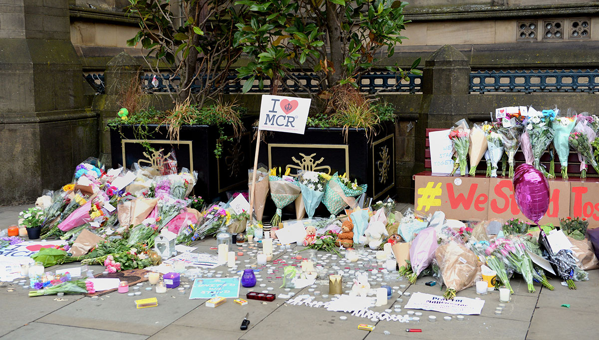 Các Giáo sĩ lên án vụ đánh bom khủng bố ở Anh