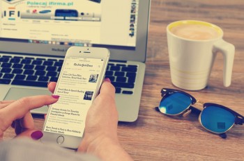 Sống thật trong thế giới ảo