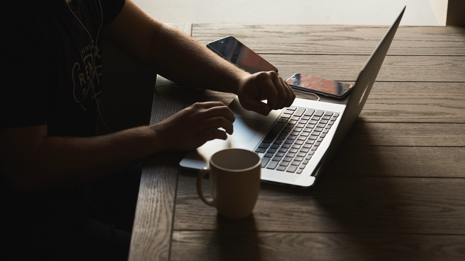 Bạn có thể hiện sự bất đồng của mình trên mạng xã hội giống như người ngoại?