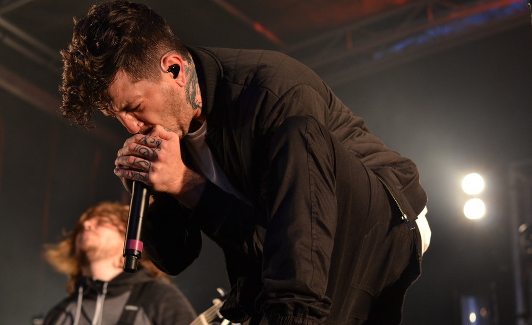 Một rocker chọn Chúa dù bị người hâm mộ tẩy chay