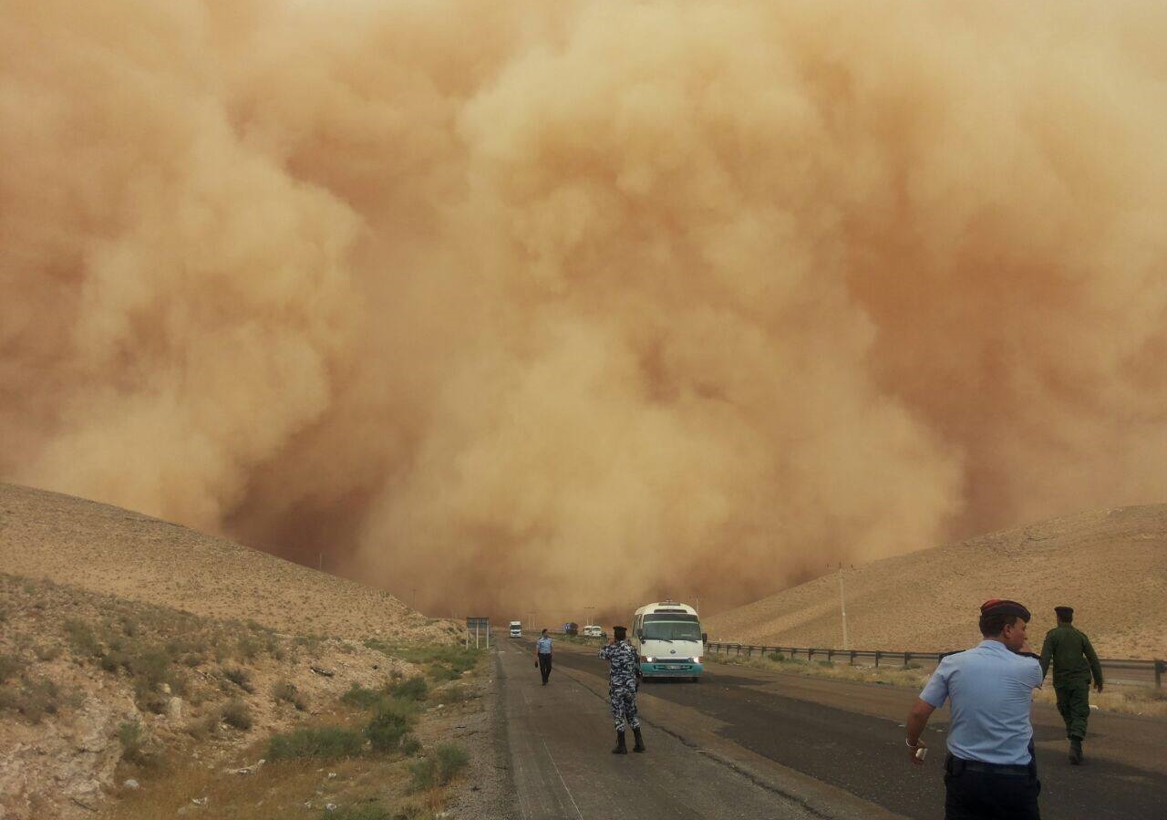 “Sao ngươi bắt bớ Ta?”