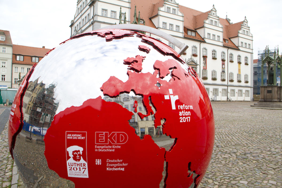 Tin Lành gieo ra cho muôn dân