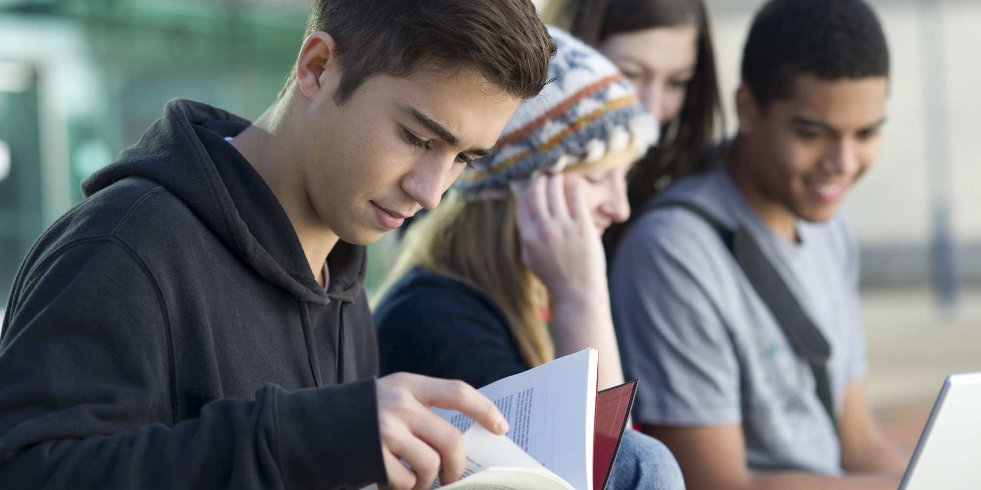 “CLB Satan” thất bại trước “CLB Tin Lành”