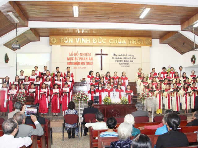 Lễ Bổ Nhiệm Quản Nhiệm Hội Thánh Tin Lành Tam Kỳ Tỉnh Quảng Nam