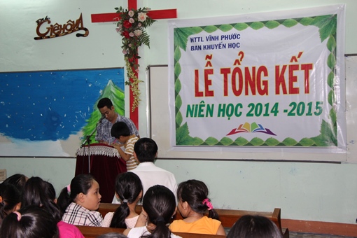 Tổng Kết Chương Trình Khuyến Học Niên Học 2014-2015 Tại HTTL Vĩnh Phước – Nha Trang