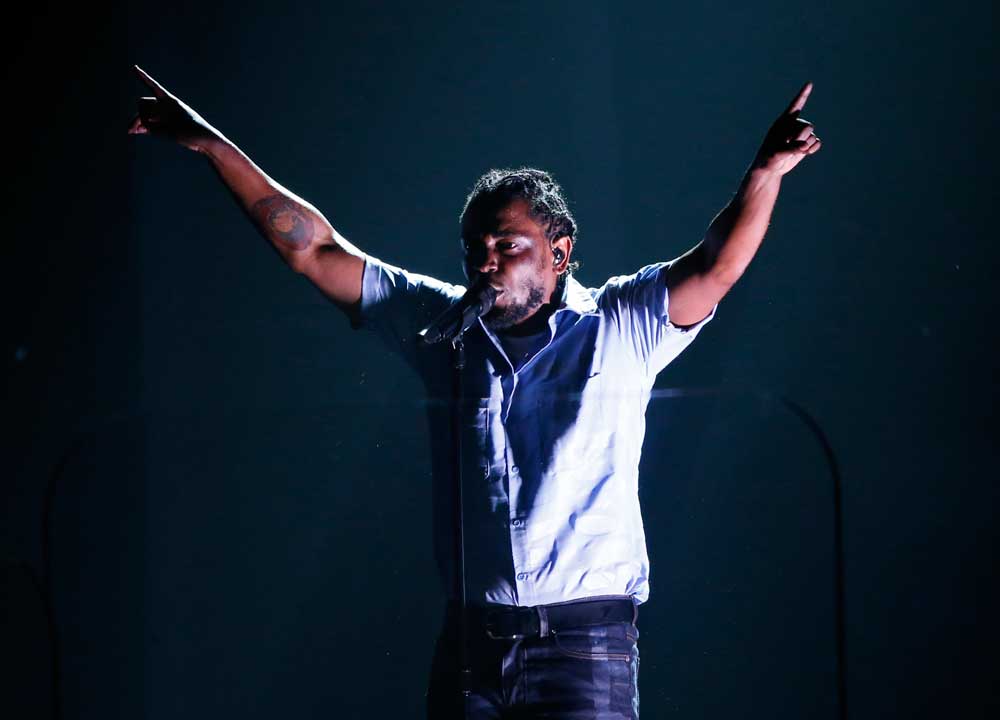 Ca Sĩ Nhạc Rap Kendrick Lamar Ngợi Khen Chúa Khi Đạt Giải Grammy Lần Thứ 58