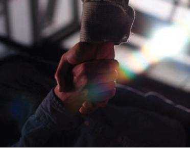 Bày tỏ lòng hiếu khách ngay tại gia đình, cũng như ở Hội Thánh