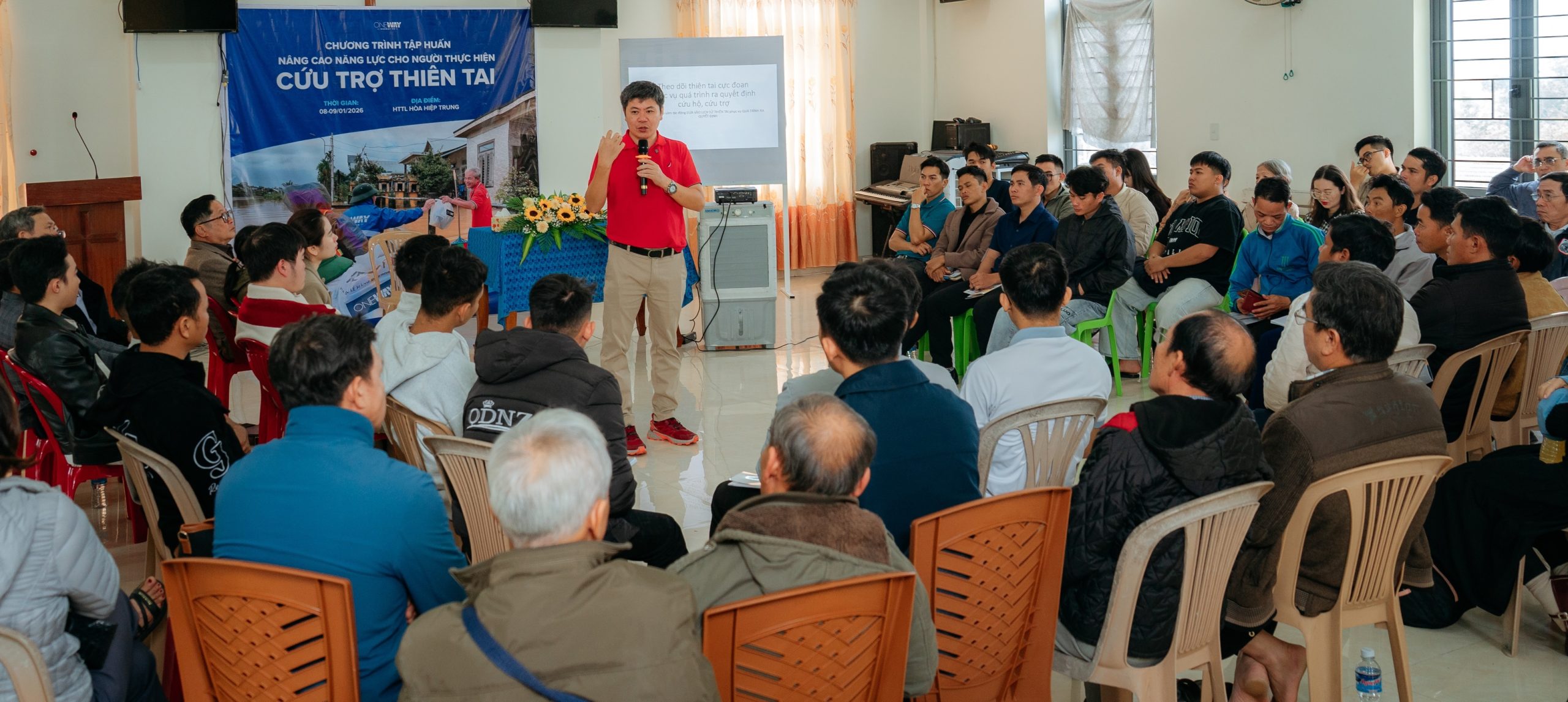 Cứu trợ không thể chỉ dựa vào cảm xúc: Chương trình tập huấn ‘Nâng cao năng lực cho người thực hiện cứu trợ thiên tai’