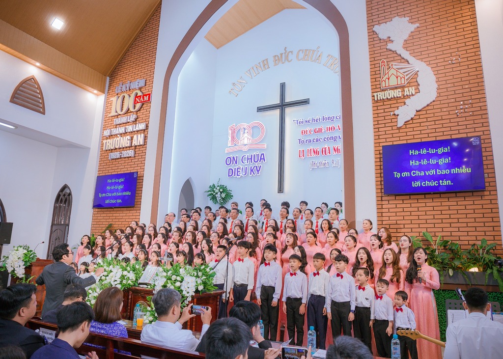 Kỷ niệm 100 năm thành lập Hội Thánh Tin Lành Trường An: “Ơn Chúa Diệu Kỳ”